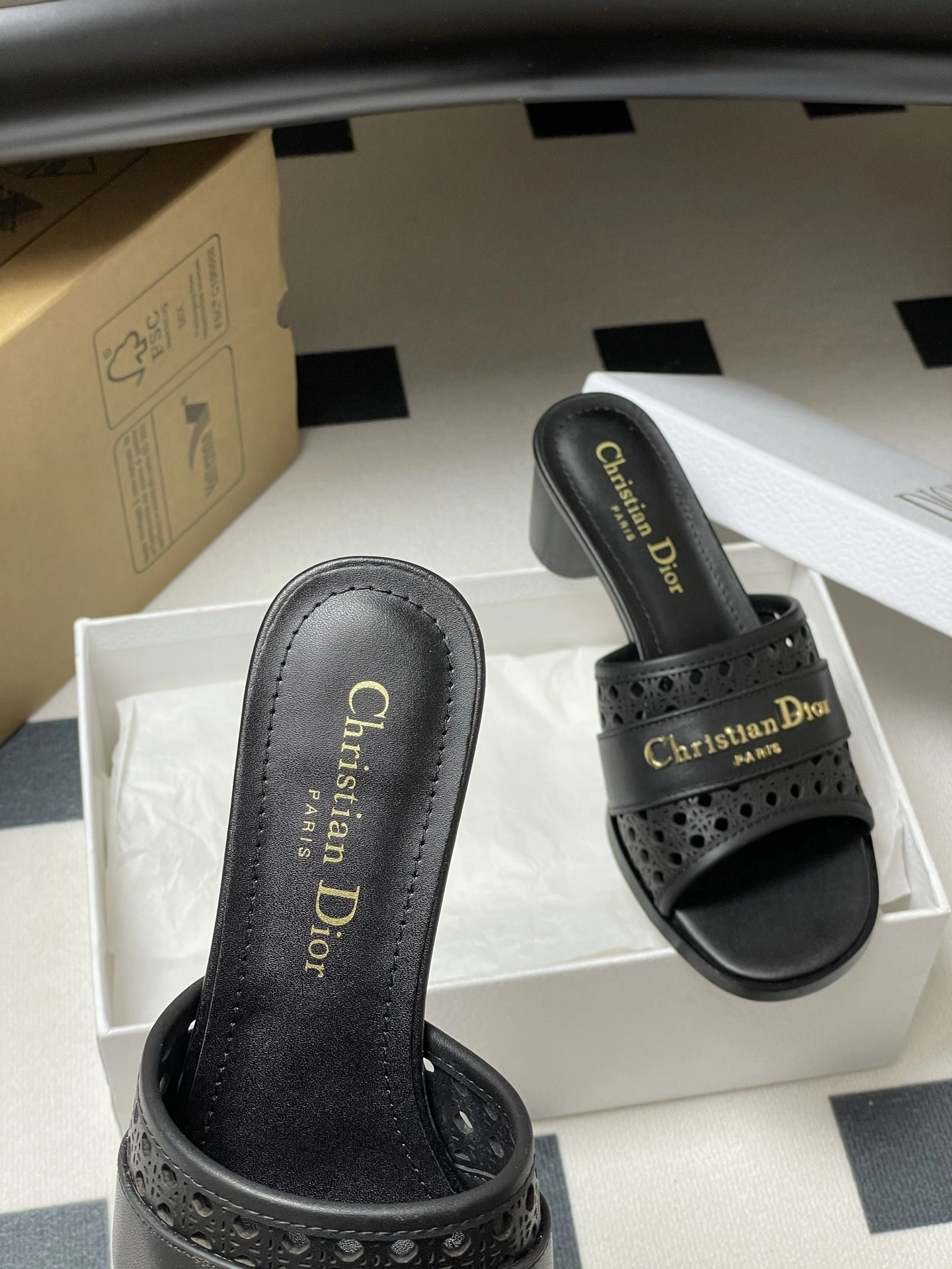 COCO-- 4ior KDO291MLC_S900 Calfskin D-Lane Heel height：5.5CM item:E-X000H1628